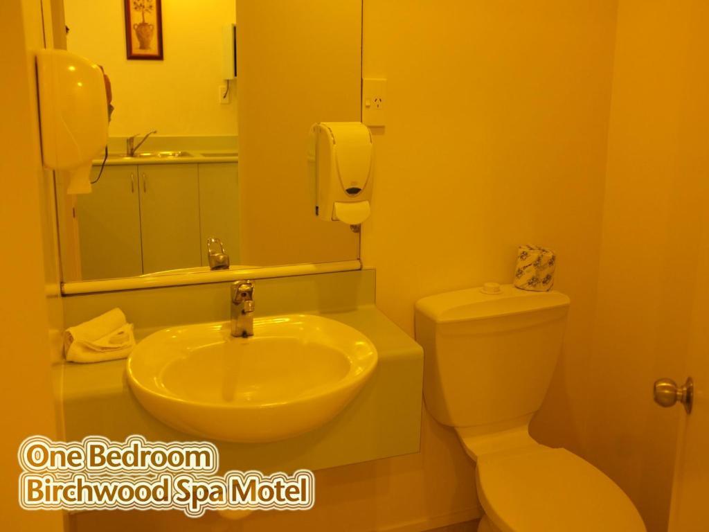 Birchwood Spa Motel Роторуа Стая снимка