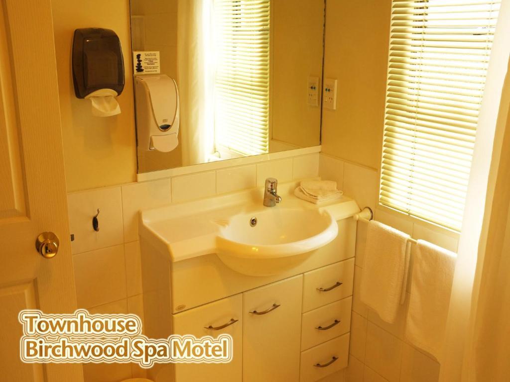 Birchwood Spa Motel Роторуа Стая снимка