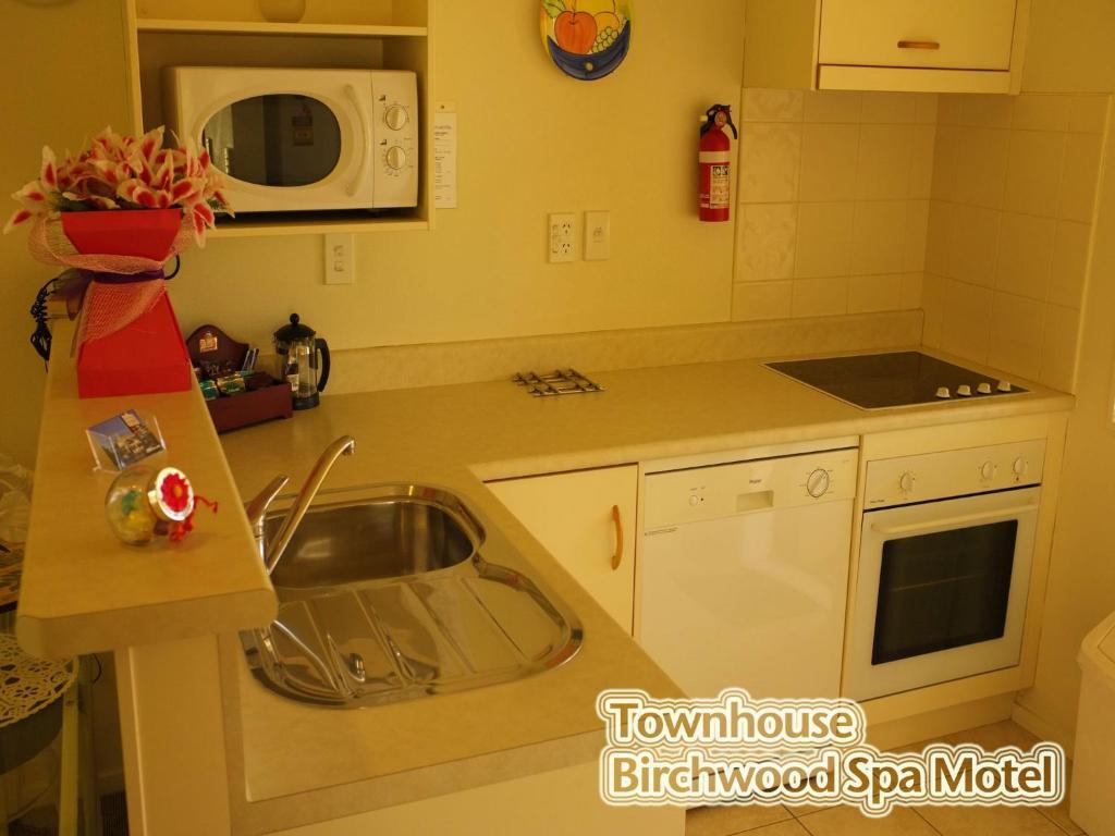 Birchwood Spa Motel Роторуа Стая снимка