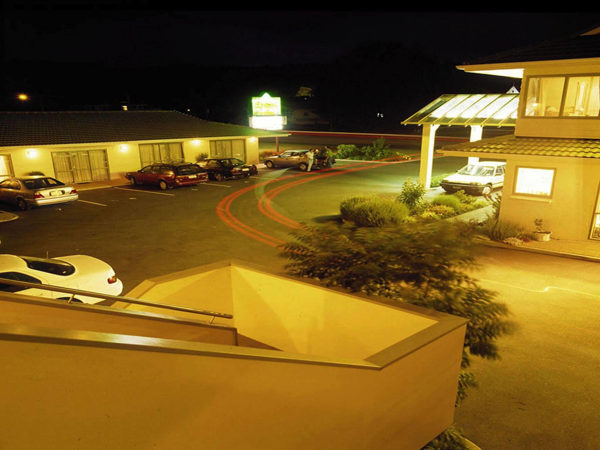 Birchwood Spa Motel Роторуа Екстериор снимка