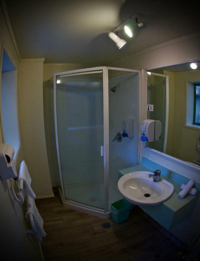 Birchwood Spa Motel Роторуа Екстериор снимка